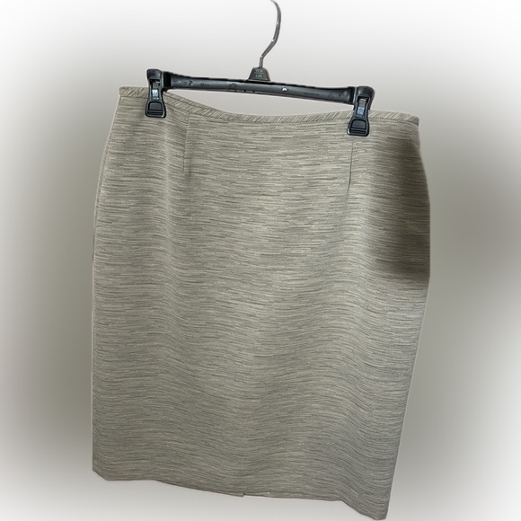 Isabella Suits 2pc Skirt Set Size 12 - Picture 5 of 9